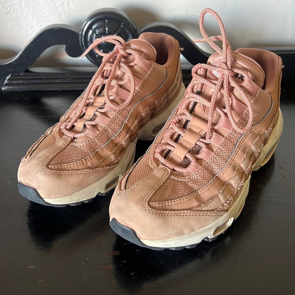 WOMEN’S AIR MAX 95 DUSTED CLAY
